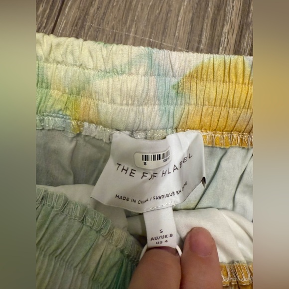 The Fifth Label Organic Script Shorts Floral Print Size S NWT - Picture 5 of 7